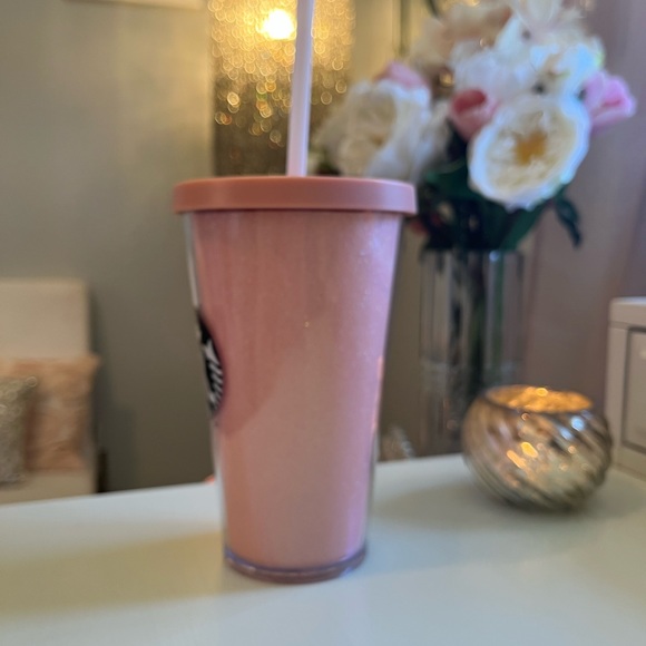 Starbucks 16 oz Light Pink Glitter Cold Beverage Tumbler. Excellent Condition - Picture 2 of 9